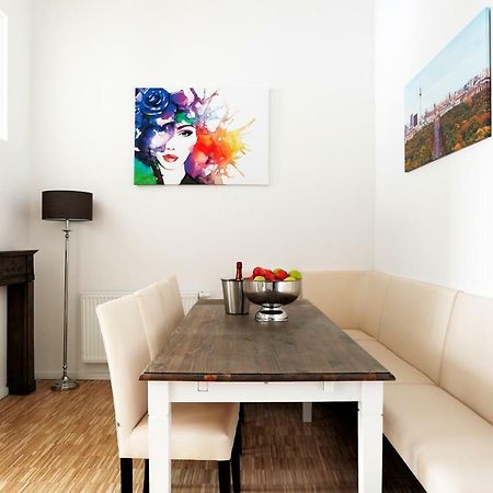 Sc 02 By Rockchair Apartments L Superhost Status L 4 Bedrooms Boxspringbeds 2 Bathrooms Balcony Elevator - Cozy Family & Business Flair Welcomes You! Berlin Bagian luar foto