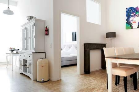 Sc 02 By Rockchair Apartments L Superhost Status L 4 Bedrooms Boxspringbeds 2 Bathrooms Balcony Elevator - Cozy Family & Business Flair Welcomes You! Berlin Bagian luar foto