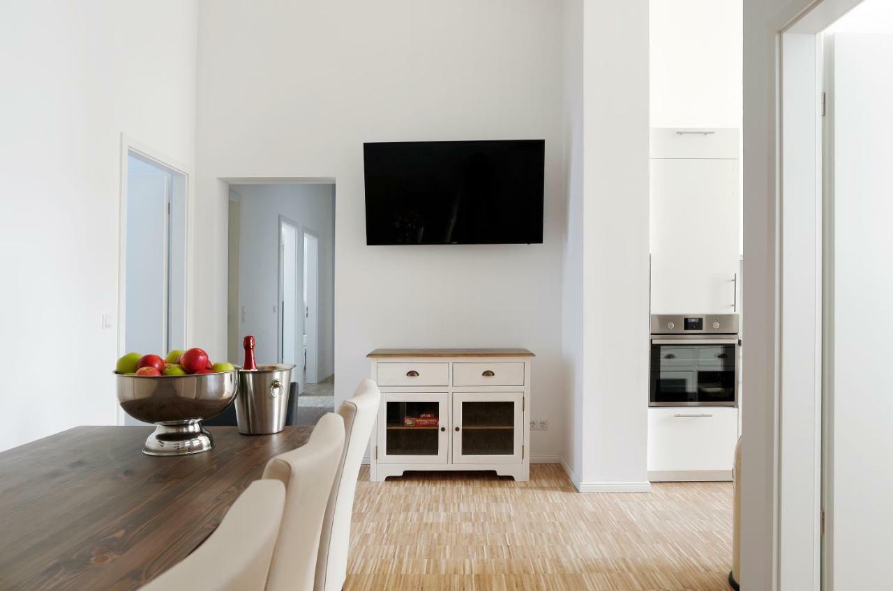Sc 02 By Rockchair Apartments L Superhost Status L 4 Bedrooms Boxspringbeds 2 Bathrooms Balcony Elevator - Cozy Family & Business Flair Welcomes You! Berlin Bagian luar foto